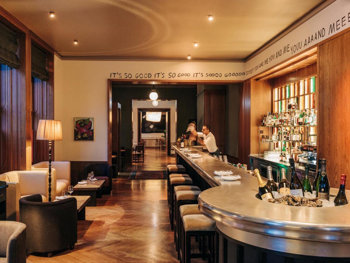Boutique Hotel Chateau Royal Berlín Exterior foto The bar at the American Bar